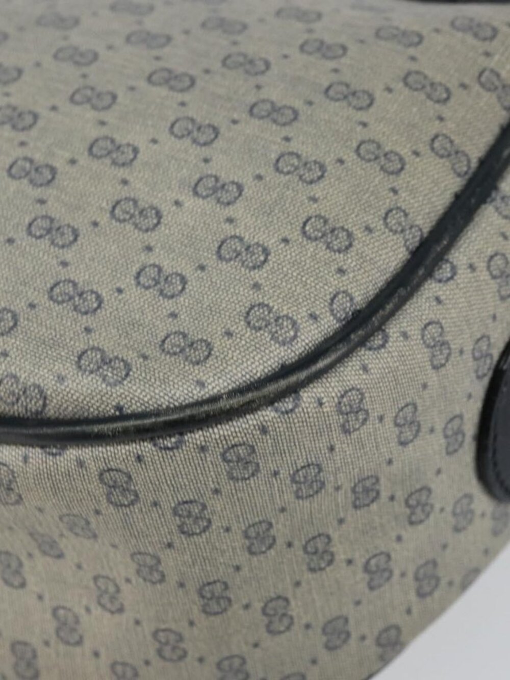 Authentic GUCCI Micro GG Supreme Shoulder Bag PVC Navy Gold 001 115 0918 - Picture 6 of 16